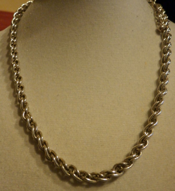 WINDSOR Retired Premier Designs Necklace