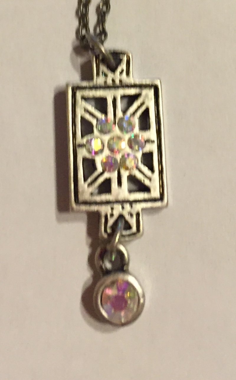 STARLET Retired lia sophia necklace