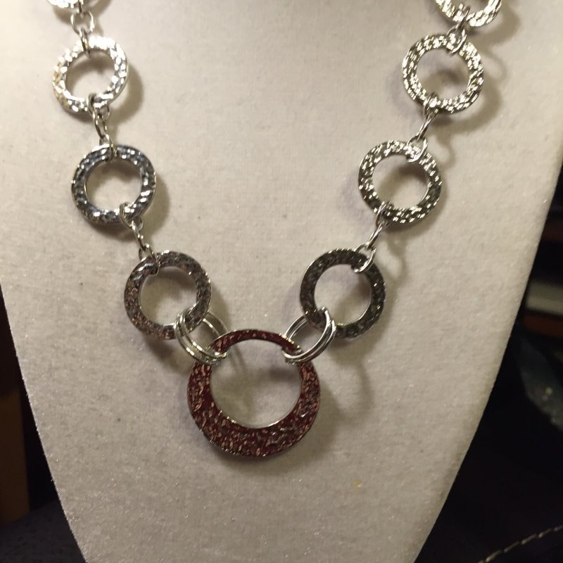 SYNC Retired lia sophia necklace