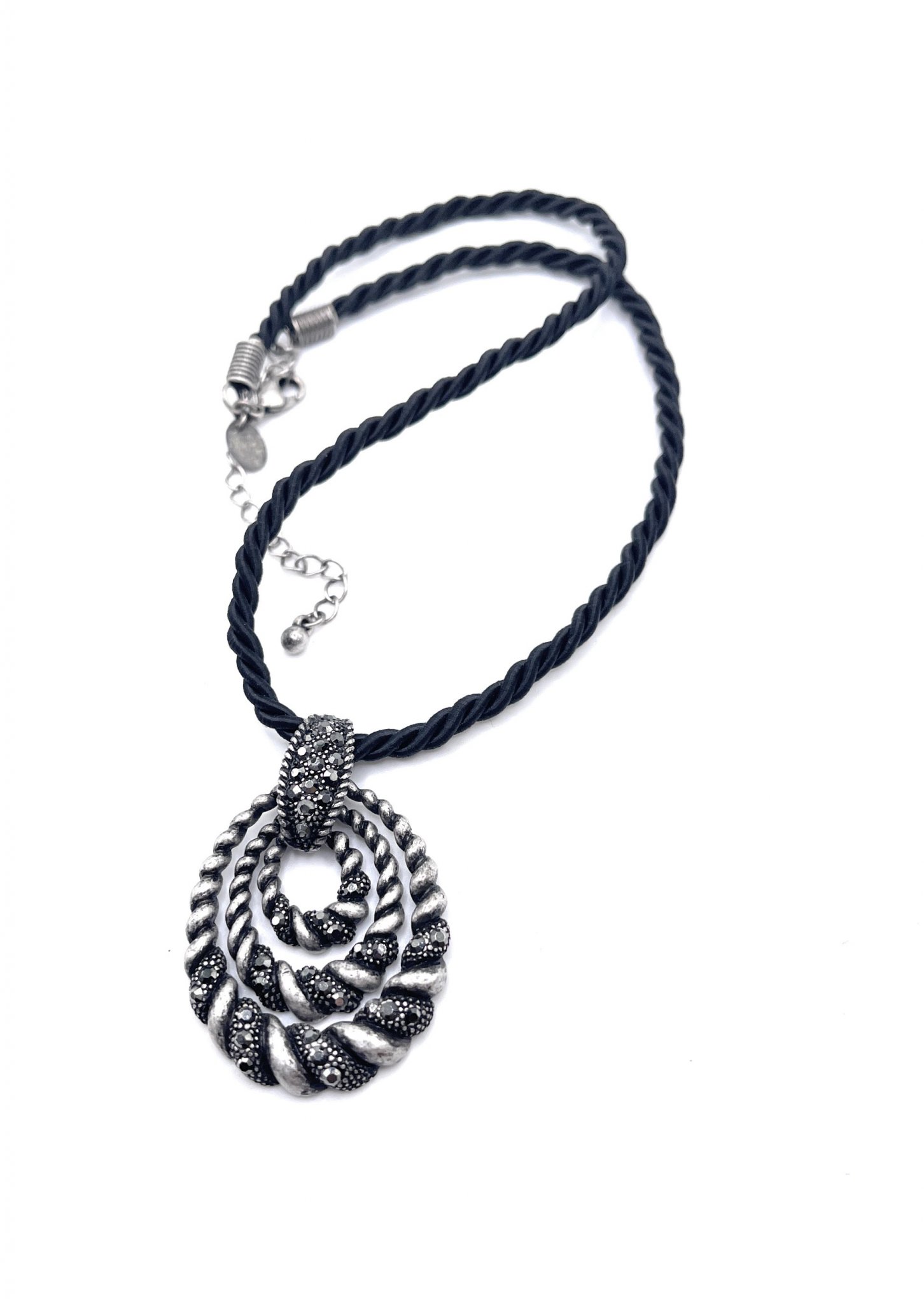 Vertigo Retired lia sophia necklace