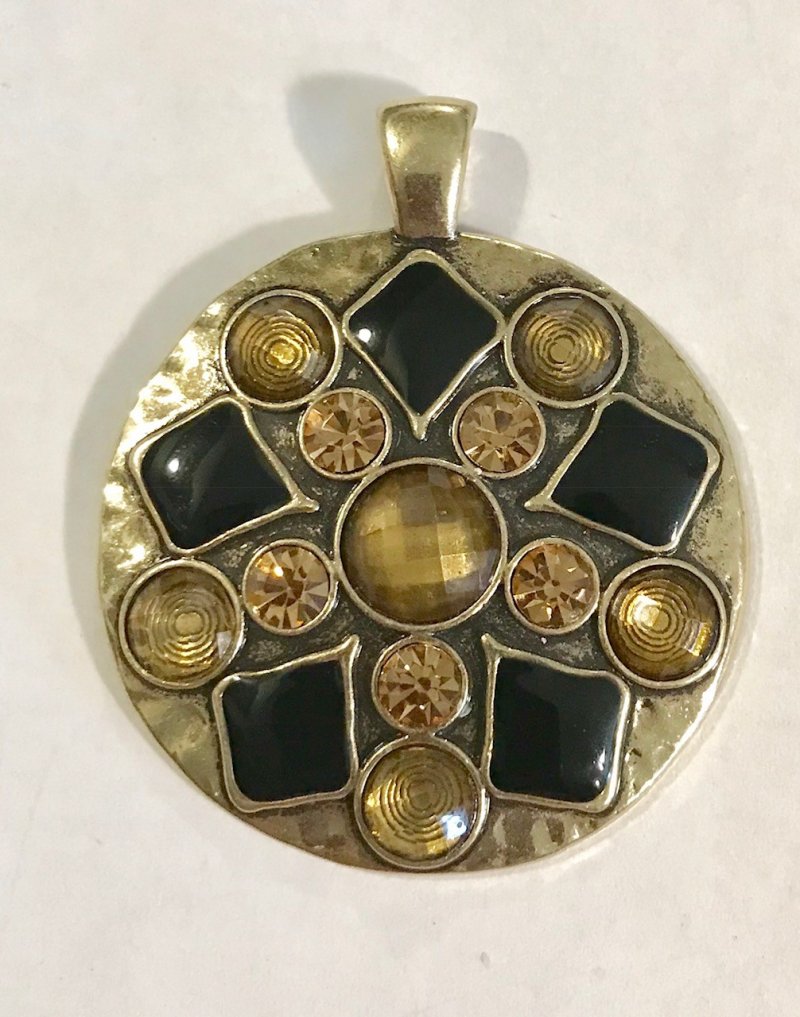 SOLSTICE Retired lia sophia pendant
