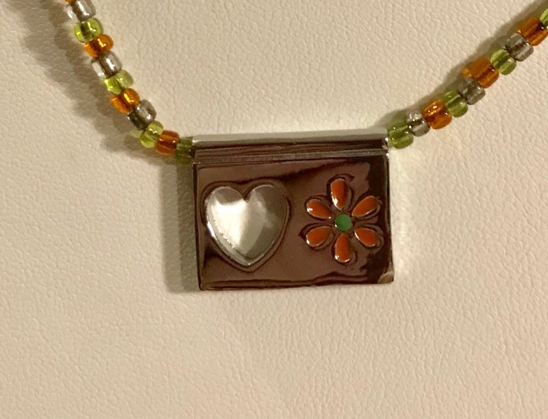 Tangy Retired lia sophia necklace