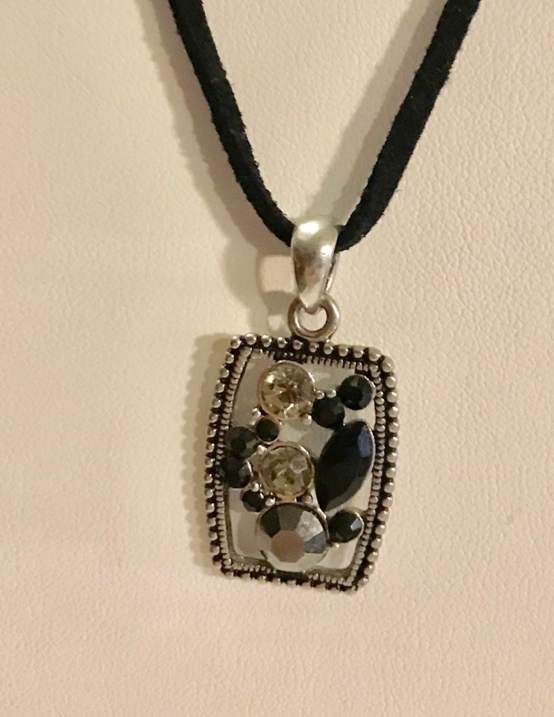 Starry Nights Retired lia sophia necklace
