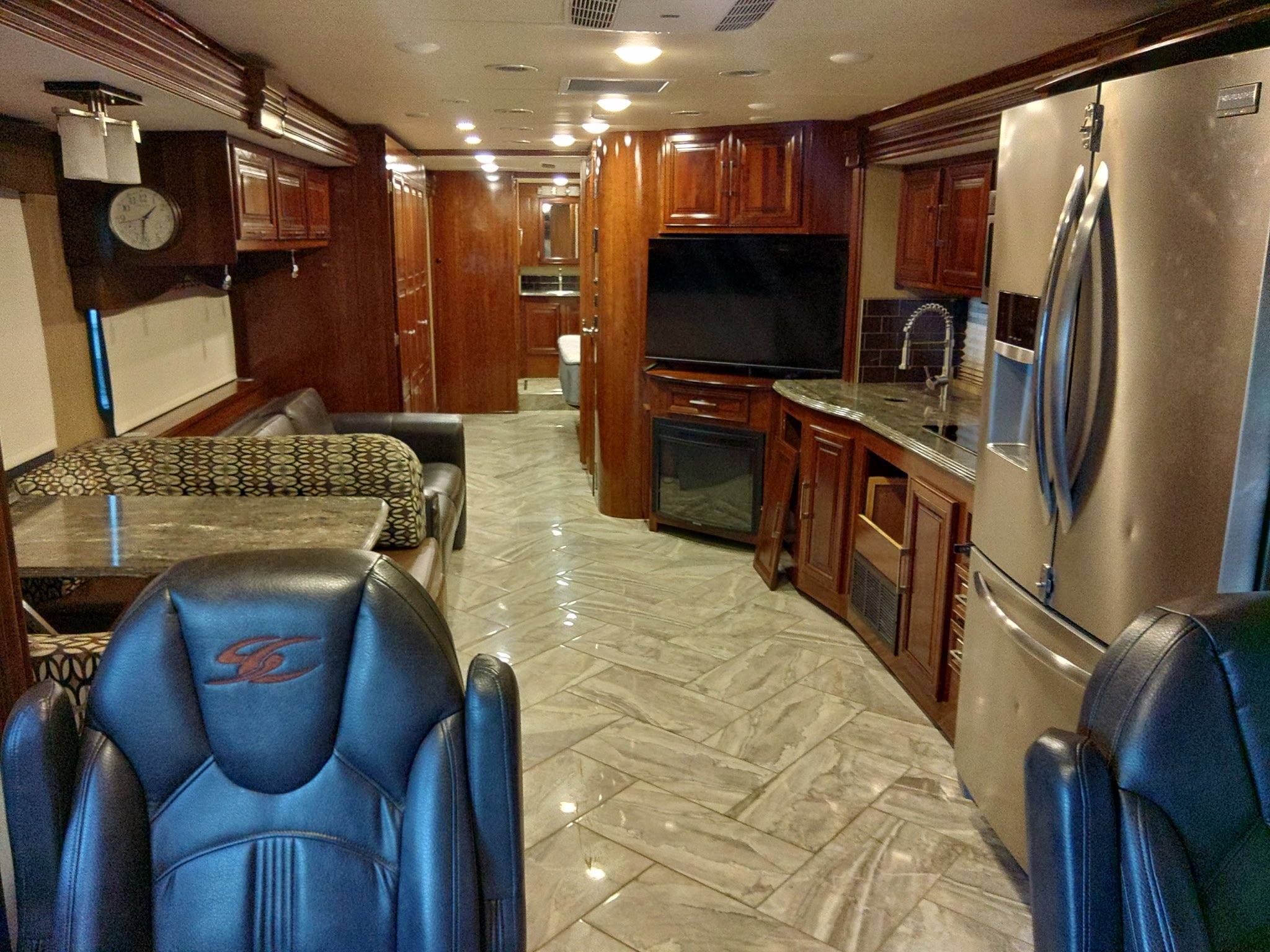 Image 2 of 2017 41' Sportscoach 407Fw Diesel pusher class A      PROJECT