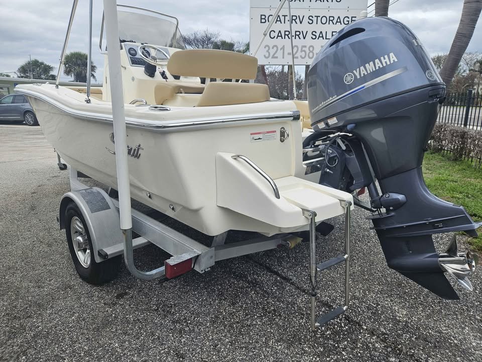 Image 3 of 2017 Scout 195 Center Console 