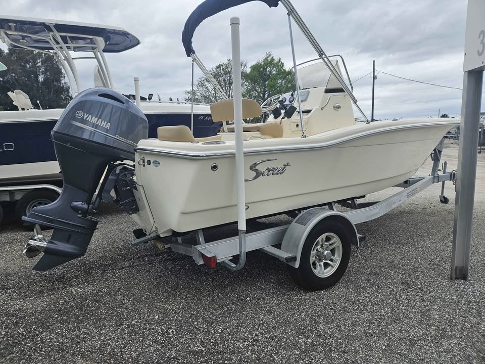 Image 4 of 2017 Scout 195 Center Console 