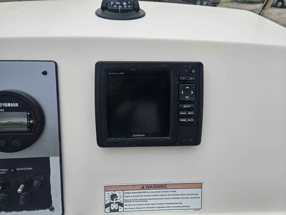 Image 11 of 2017 Scout 195 Center Console 