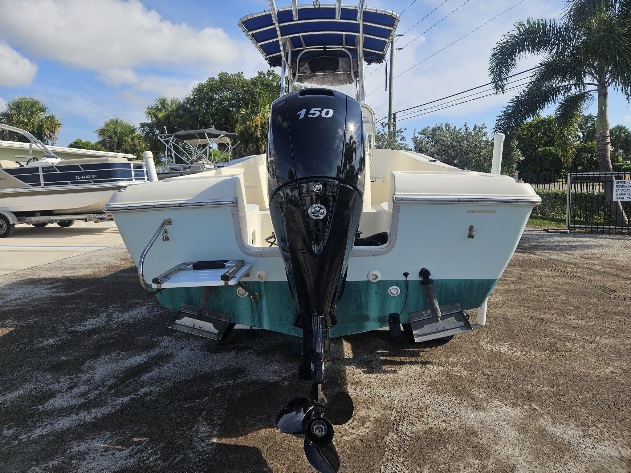 Image 2 of 2014 Key Largo 2100 Center Console 