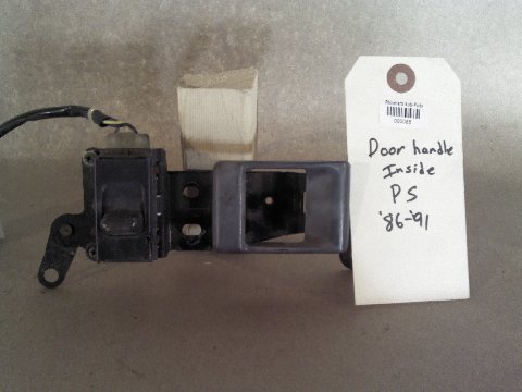 Inside Door Handle (RH) 001094