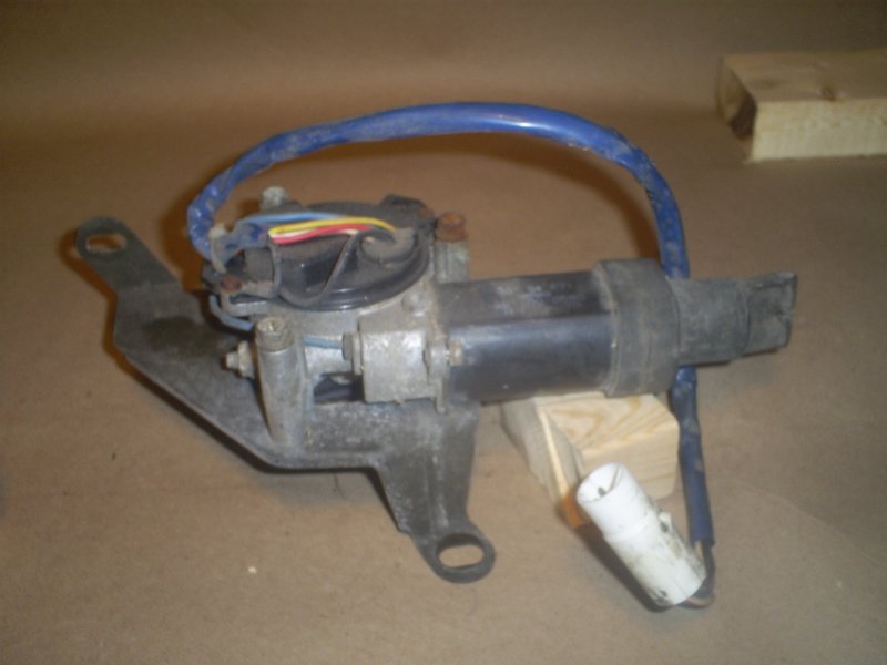 Headlight Motor (LH) 000834