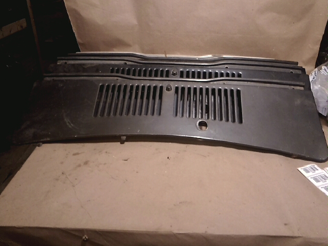 wiper cowl panel 000140
