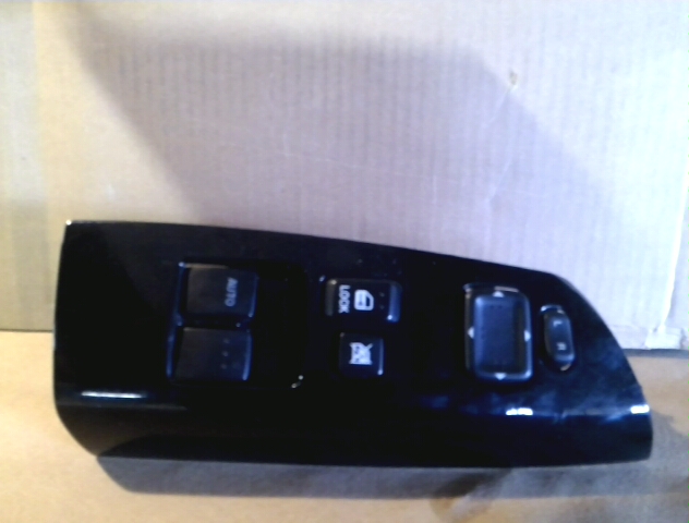 Power window switch LH 000973