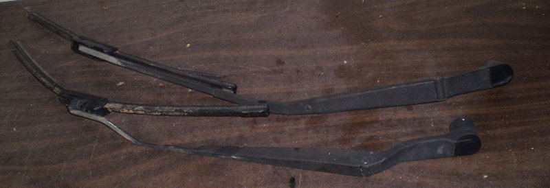 Wiper Arms Front Pair 000964