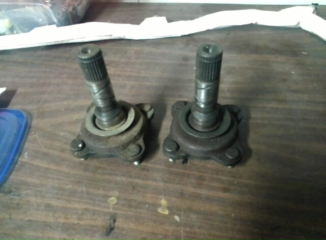 Image 0 of rear short shafts both sides 000977