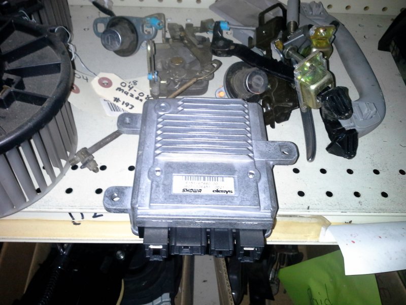 Power steering rack ECU   04081