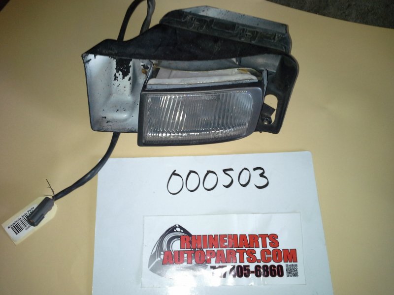 Foglight passenger side s5 000503